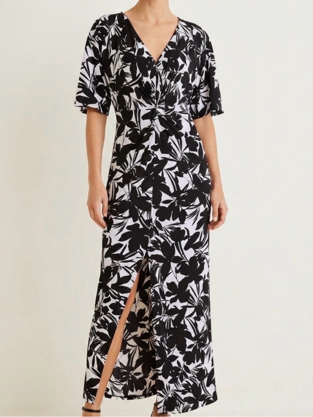 Venus Twist Front Maxi Dress Exotic Shadow Floral Black and White Size M New